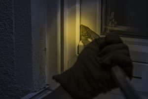 Jak wybrać odpowiednie rolety zewnętrzne antywłamaniowe? Sklep z roletami Warszawa, Rzeszów